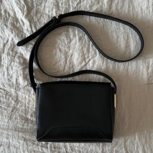 Elegant Black Leather Crossbody Bag
